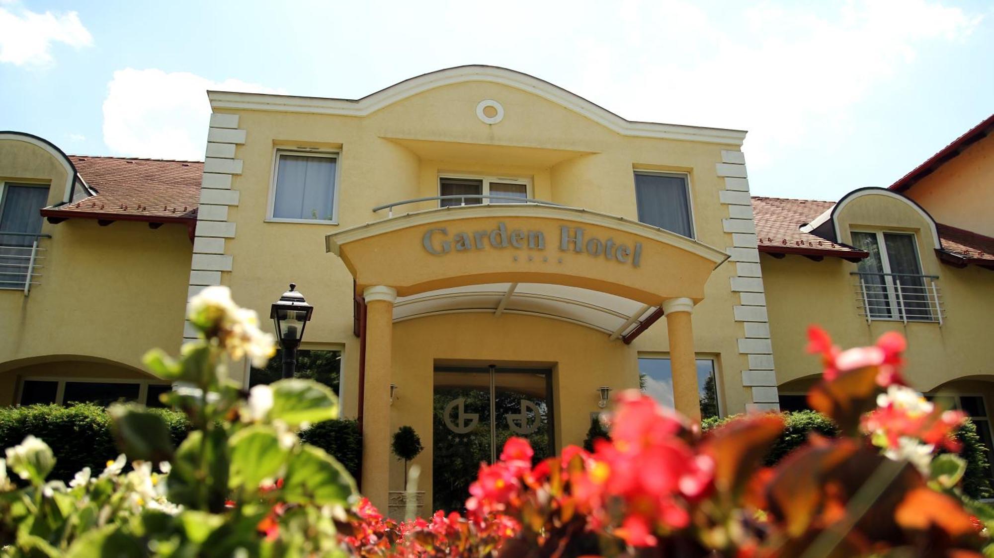 Garden Hotel Wellness Es Konferencia Szolnok Luaran gambar